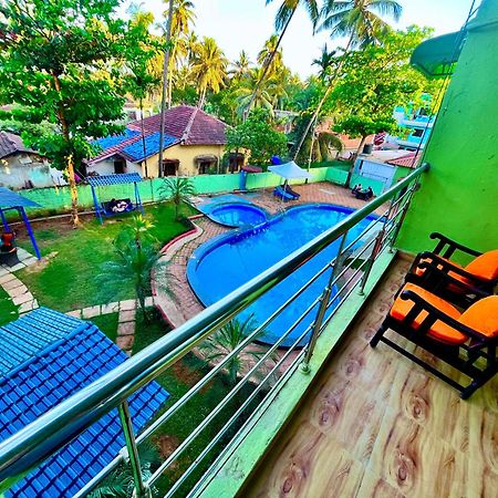 Summer Beach Resort, Goa - #Near Baga Beach #Swimming Pool #Garden #Bar #Lift #Premium Rooms #Property Of The Year #70565-84665 Calangute Εξωτερικό φωτογραφία