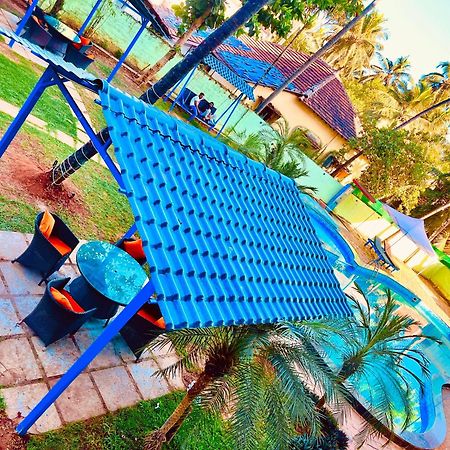 Summer Beach Resort, Goa - #Near Baga Beach #Swimming Pool #Garden #Bar #Lift #Premium Rooms #Property Of The Year #70565-84665 Calangute Εξωτερικό φωτογραφία