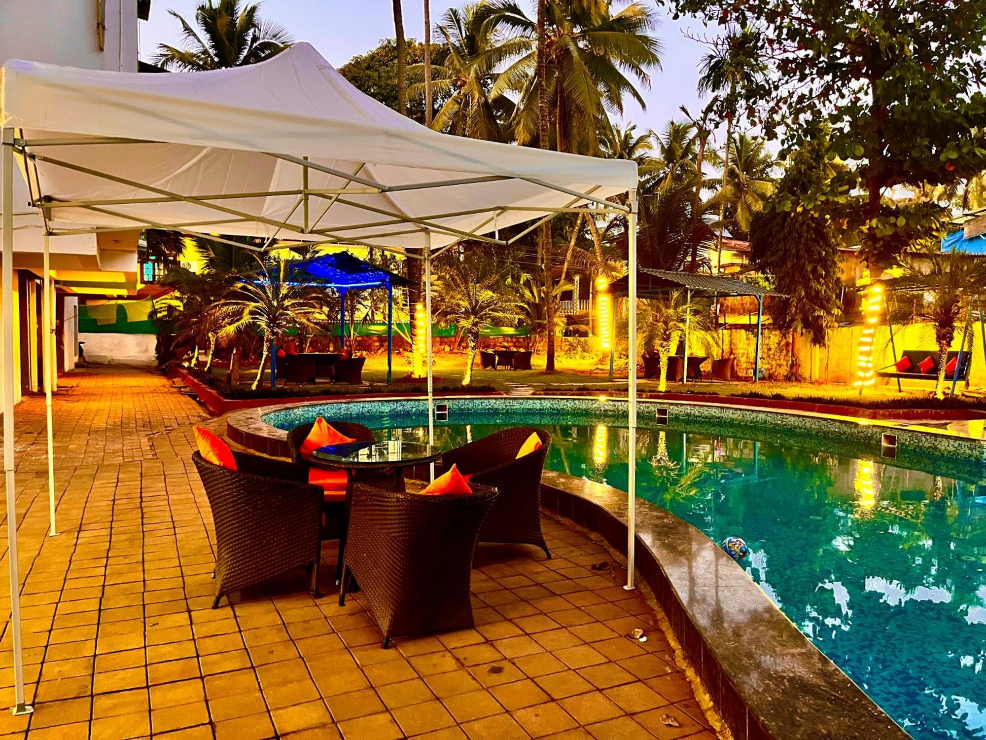 Summer Beach Resort, Goa - #Near Baga Beach #Swimming Pool #Garden #Bar #Lift #Premium Rooms #Property Of The Year #70565-84665 Calangute Εξωτερικό φωτογραφία