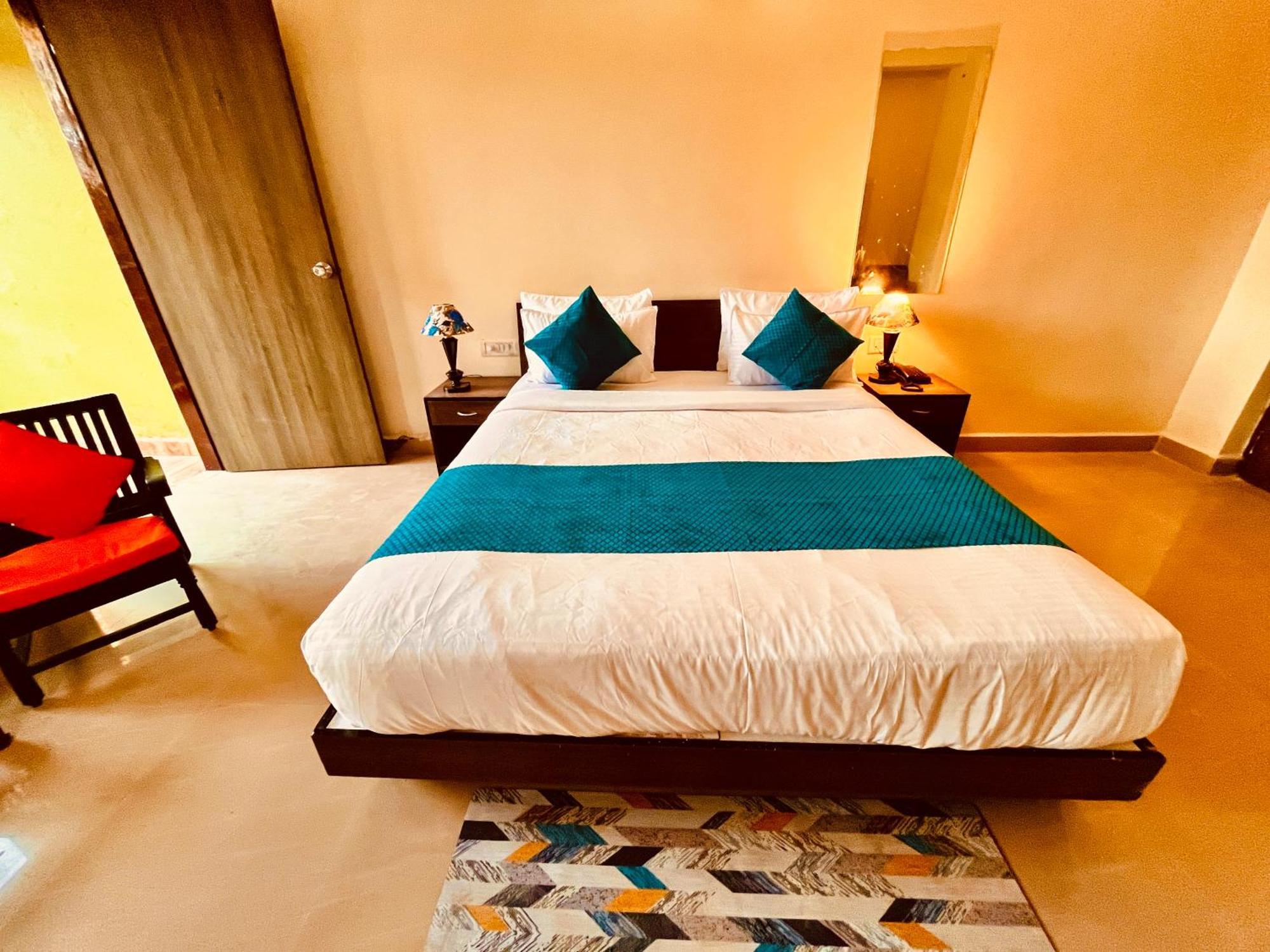 Summer Beach Resort, Goa - #Near Baga Beach #Swimming Pool #Garden #Bar #Lift #Premium Rooms #Property Of The Year #70565-84665 Calangute Εξωτερικό φωτογραφία