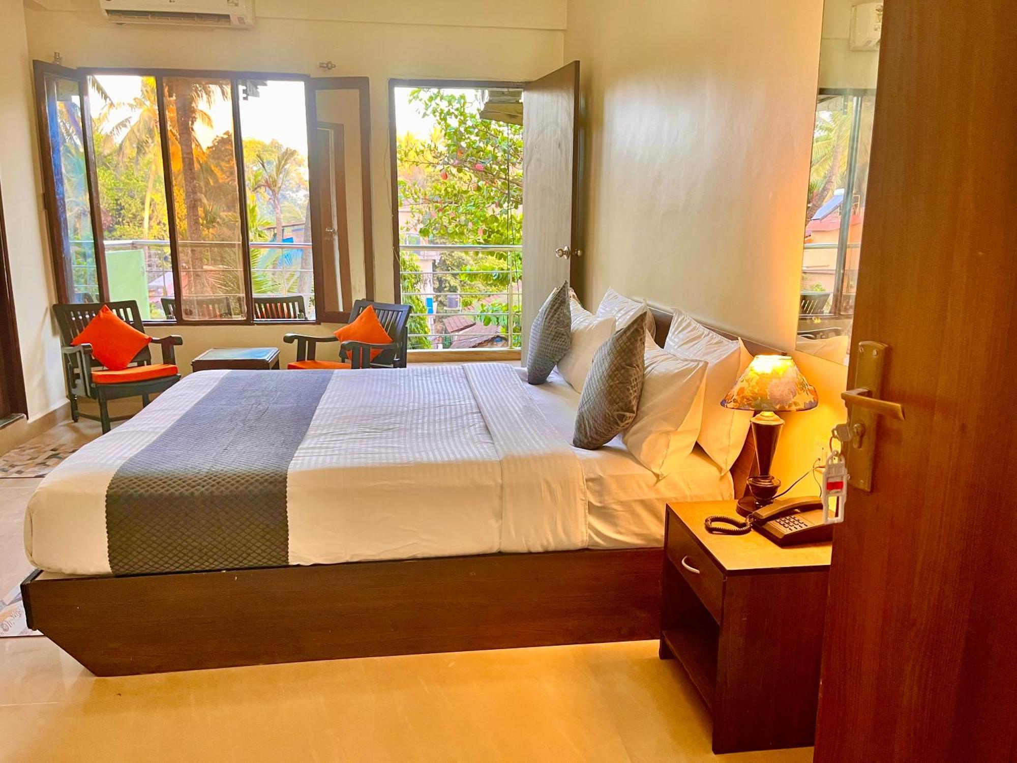 Summer Beach Resort, Goa - #Near Baga Beach #Swimming Pool #Garden #Bar #Lift #Premium Rooms #Property Of The Year #70565-84665 Calangute Εξωτερικό φωτογραφία