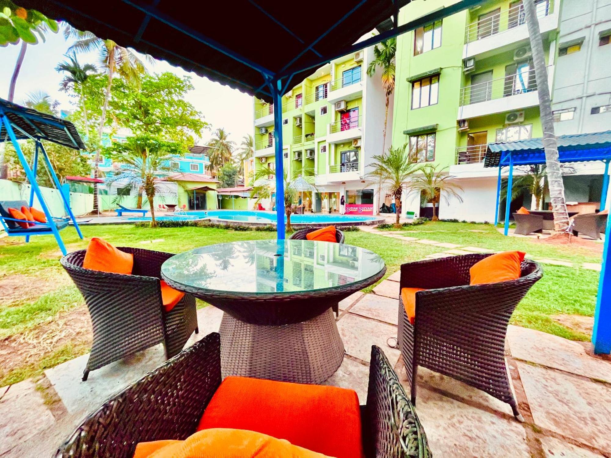 Summer Beach Resort, Goa - #Near Baga Beach #Swimming Pool #Garden #Bar #Lift #Premium Rooms #Property Of The Year #70565-84665 Calangute Εξωτερικό φωτογραφία