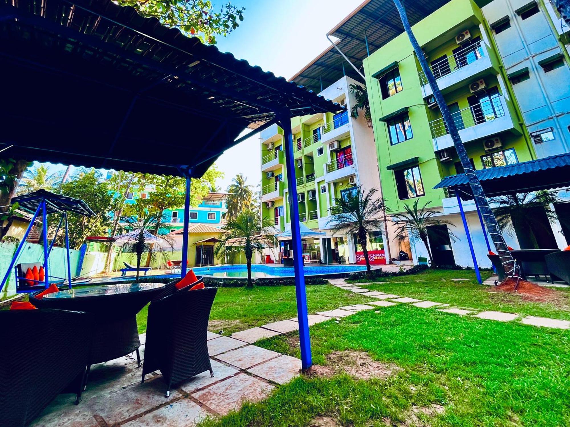 Summer Beach Resort, Goa - #Near Baga Beach #Swimming Pool #Garden #Bar #Lift #Premium Rooms #Property Of The Year #70565-84665 Calangute Εξωτερικό φωτογραφία