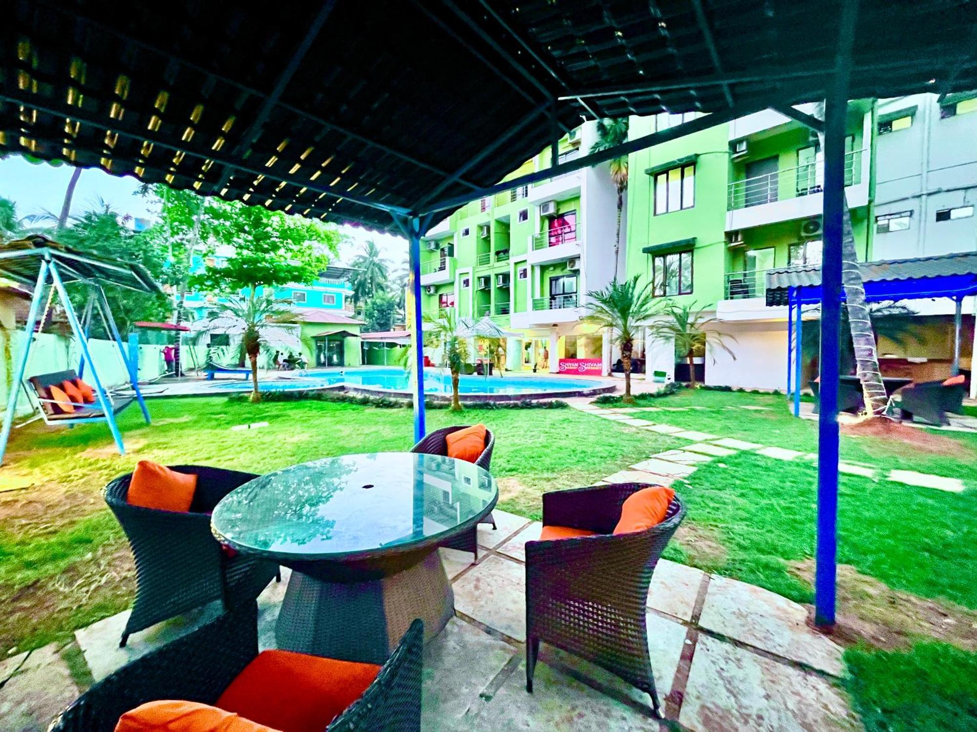 Summer Beach Resort, Goa - #Near Baga Beach #Swimming Pool #Garden #Bar #Lift #Premium Rooms #Property Of The Year #70565-84665 Calangute Εξωτερικό φωτογραφία