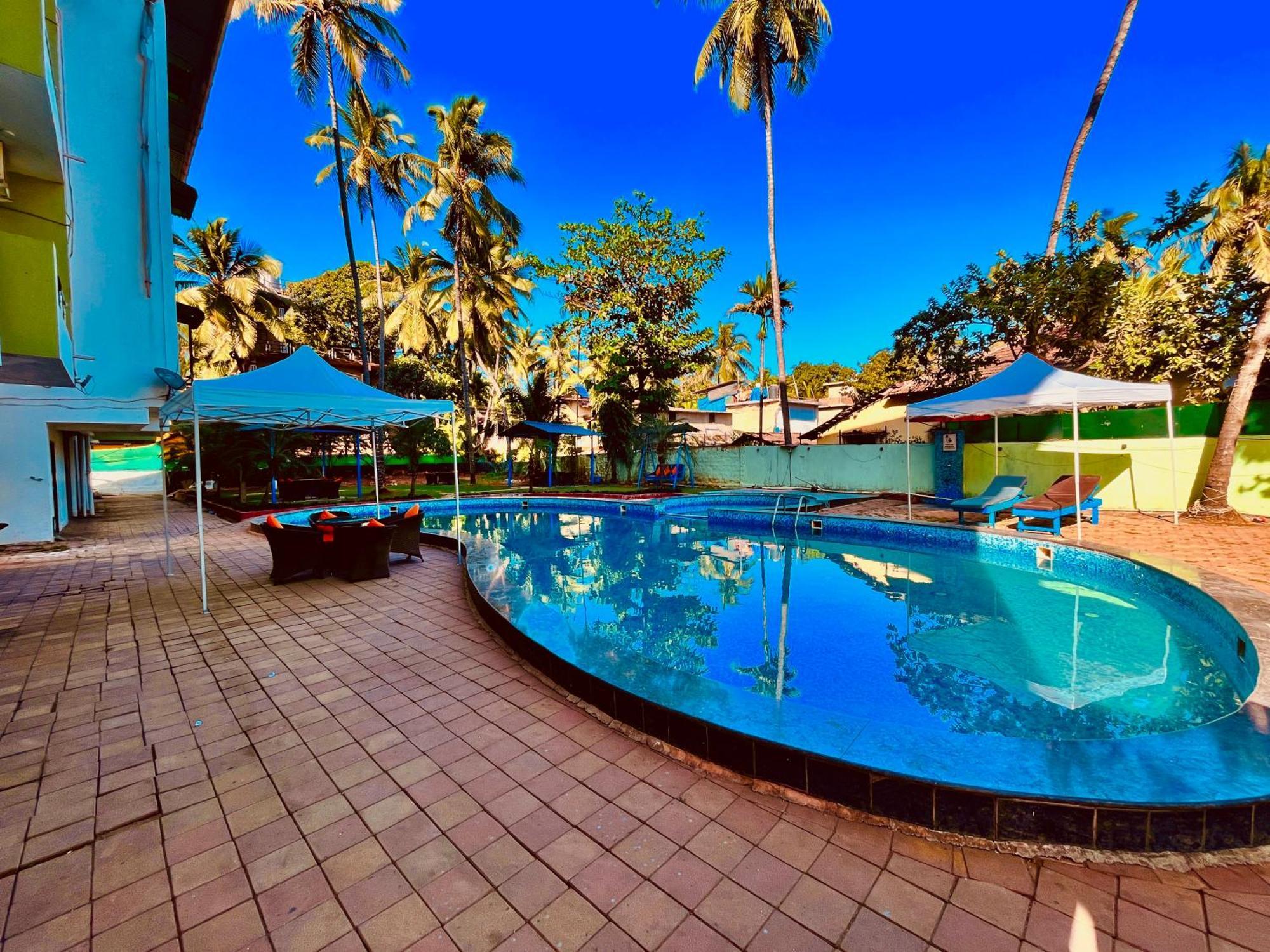 Summer Beach Resort, Goa - #Near Baga Beach #Swimming Pool #Garden #Bar #Lift #Premium Rooms #Property Of The Year #70565-84665 Calangute Εξωτερικό φωτογραφία