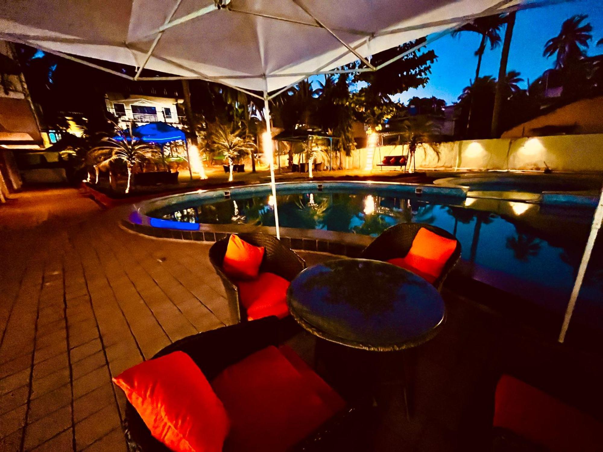 Summer Beach Resort, Goa - #Near Baga Beach #Swimming Pool #Garden #Bar #Lift #Premium Rooms #Property Of The Year #70565-84665 Calangute Εξωτερικό φωτογραφία