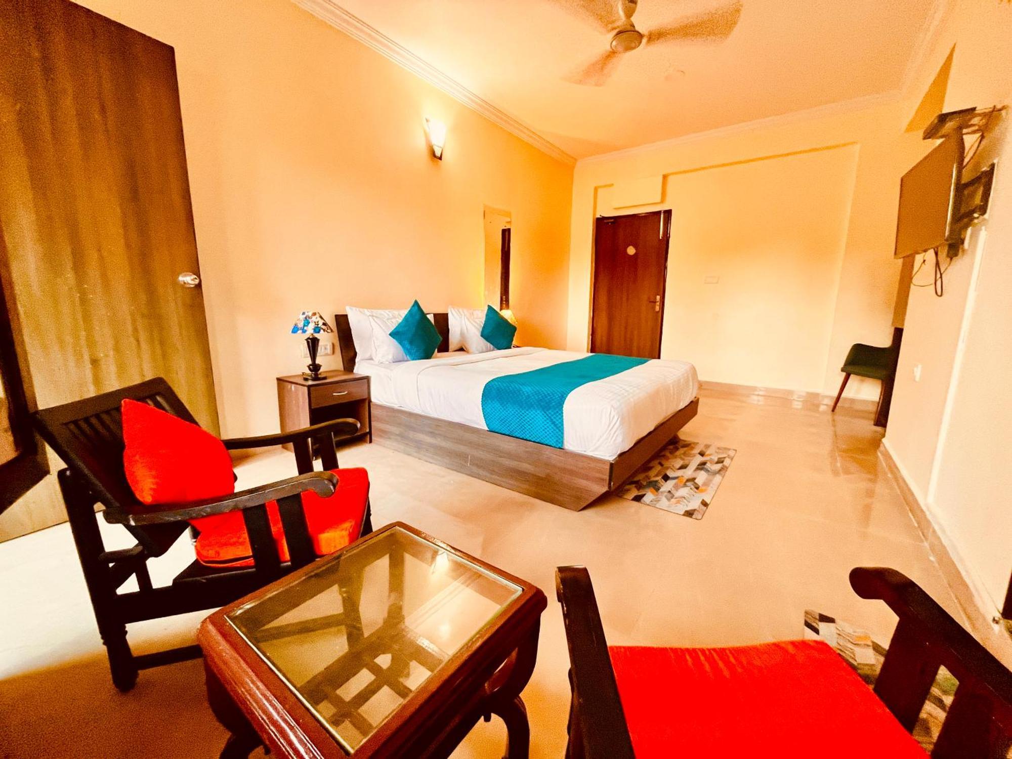 Summer Beach Resort, Goa - #Near Baga Beach #Swimming Pool #Garden #Bar #Lift #Premium Rooms #Property Of The Year #70565-84665 Calangute Εξωτερικό φωτογραφία