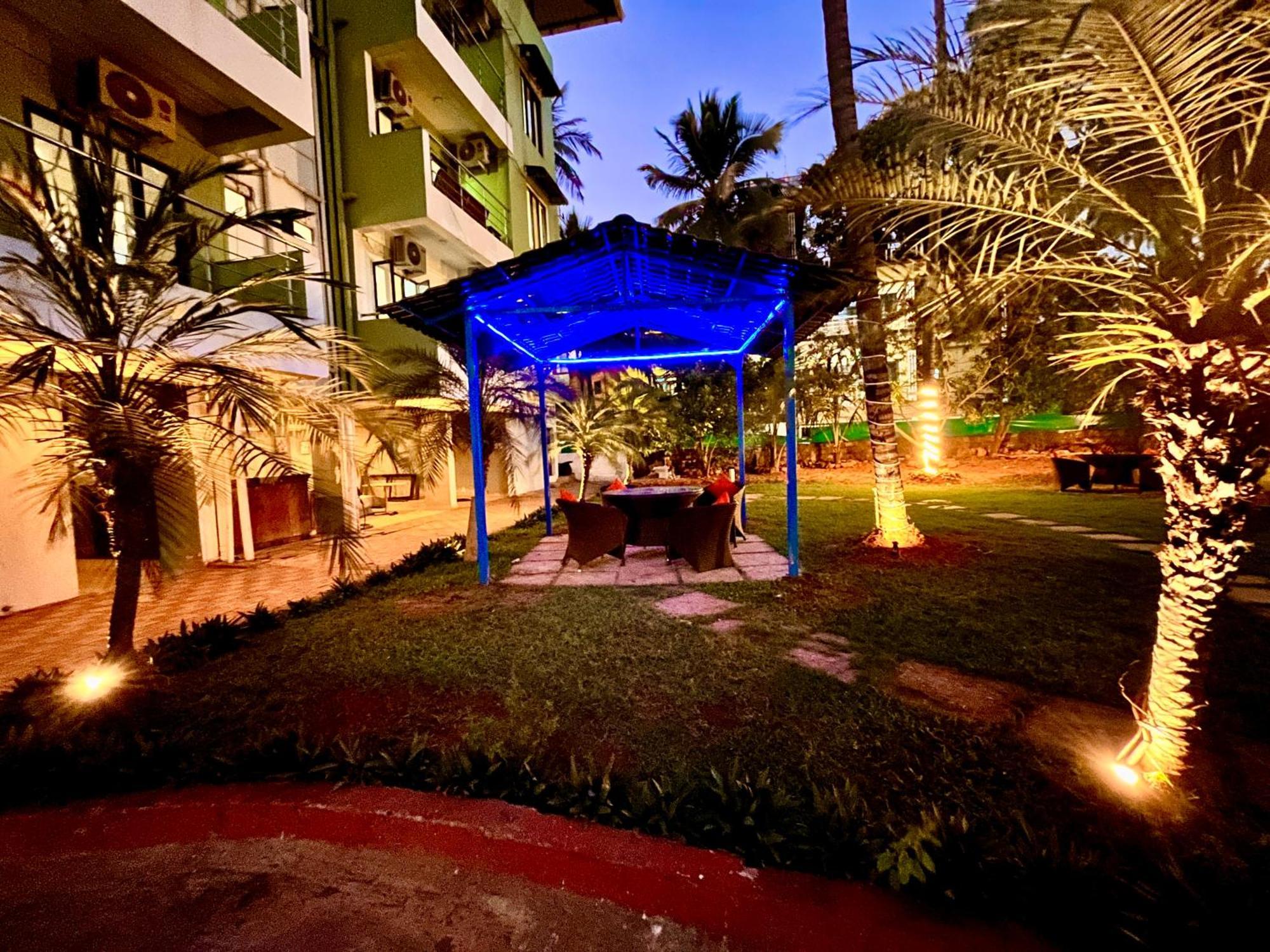Summer Beach Resort, Goa - #Near Baga Beach #Swimming Pool #Garden #Bar #Lift #Premium Rooms #Property Of The Year #70565-84665 Calangute Εξωτερικό φωτογραφία
