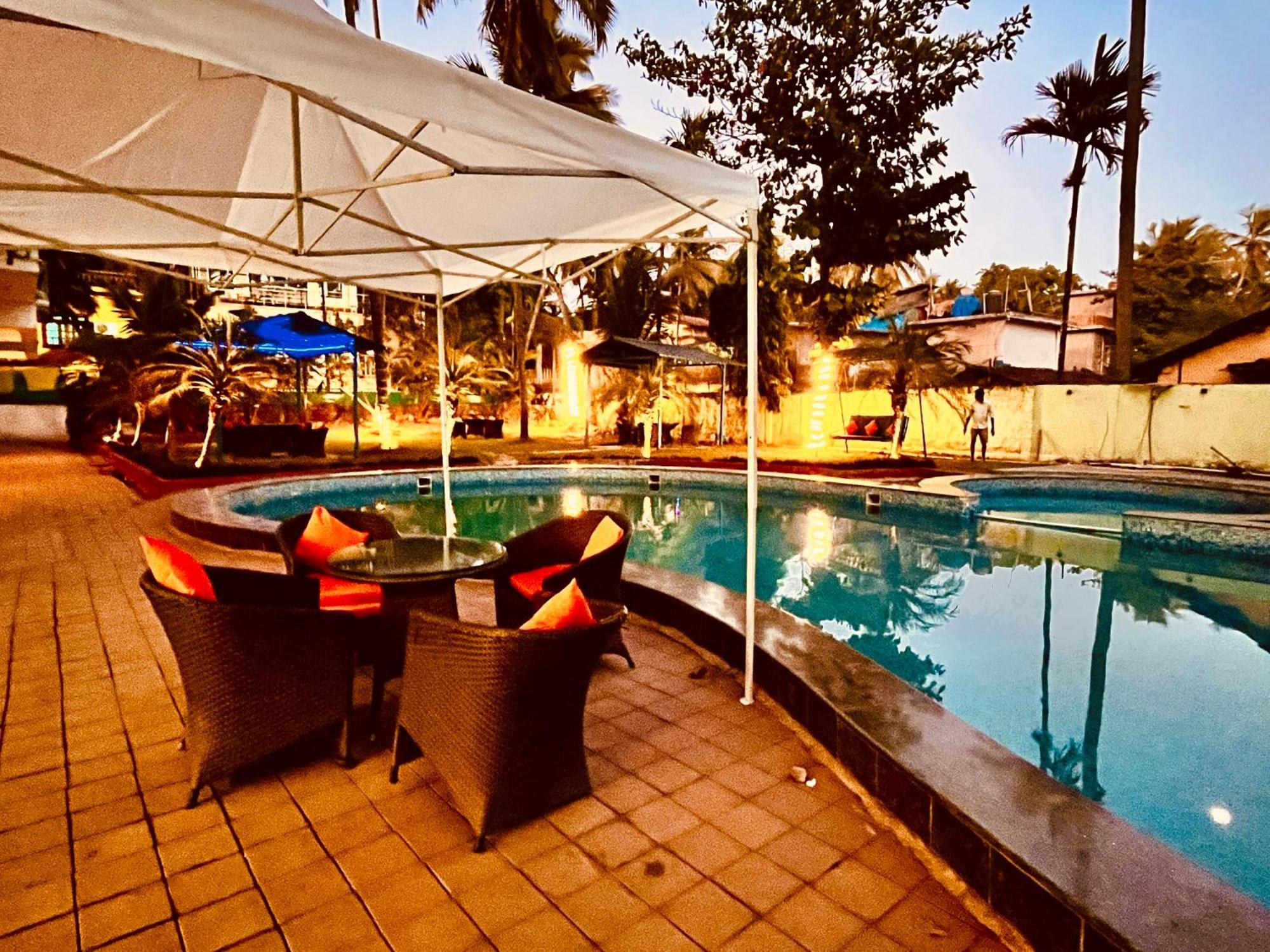 Summer Beach Resort, Goa - #Near Baga Beach #Swimming Pool #Garden #Bar #Lift #Premium Rooms #Property Of The Year #70565-84665 Calangute Εξωτερικό φωτογραφία