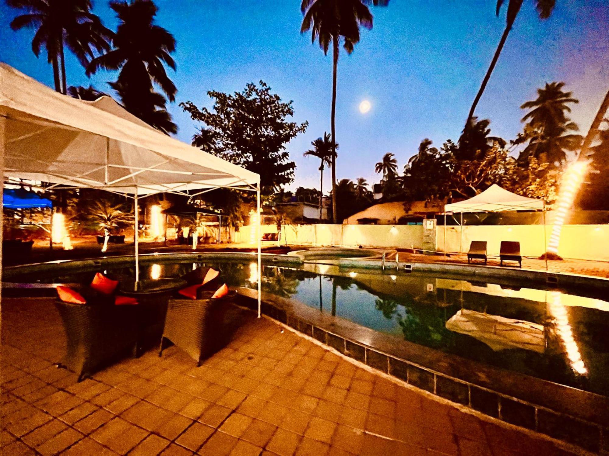 Summer Beach Resort, Goa - #Near Baga Beach #Swimming Pool #Garden #Bar #Lift #Premium Rooms #Property Of The Year #70565-84665 Calangute Εξωτερικό φωτογραφία