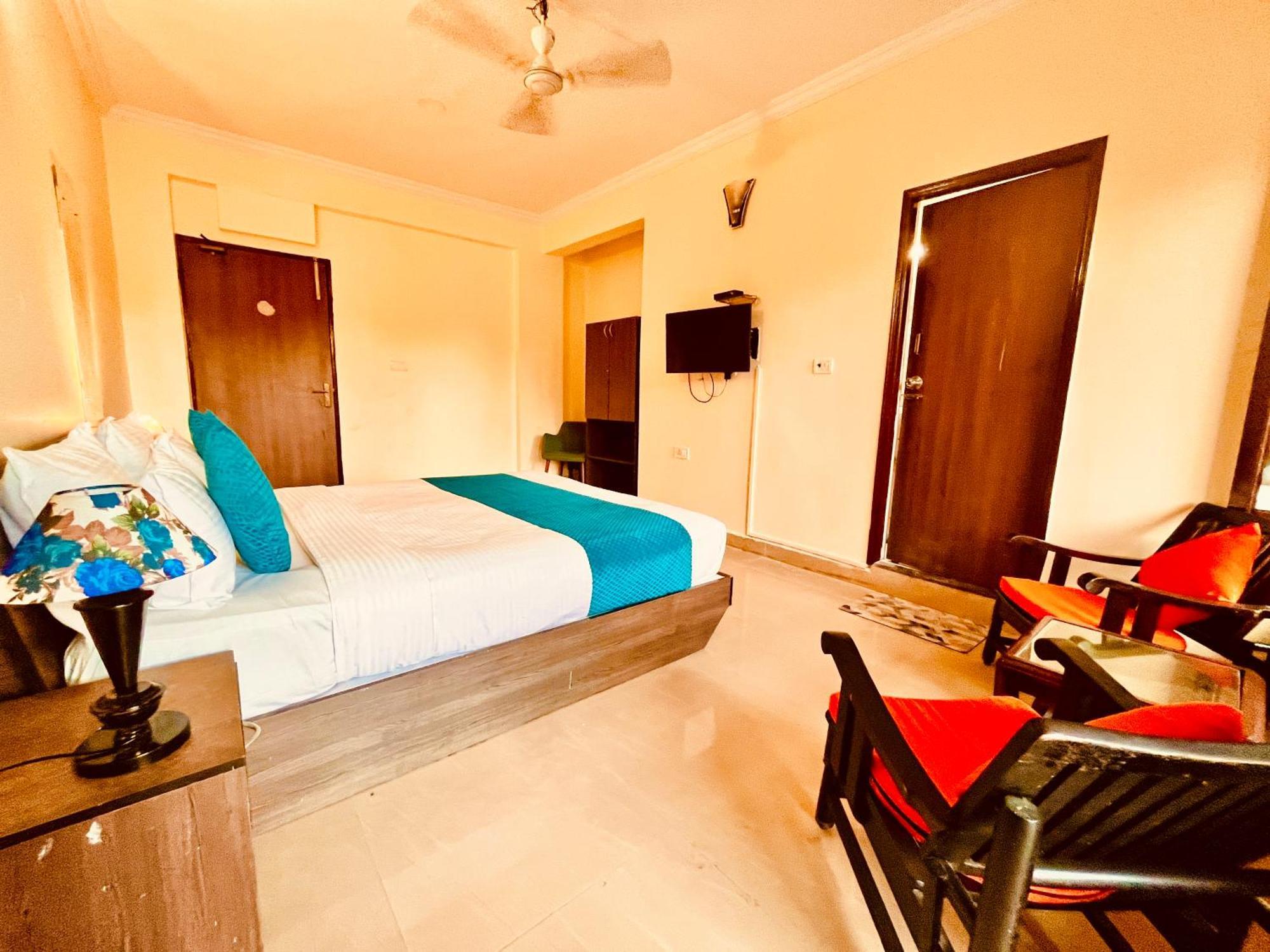 Summer Beach Resort, Goa - #Near Baga Beach #Swimming Pool #Garden #Bar #Lift #Premium Rooms #Property Of The Year #70565-84665 Calangute Εξωτερικό φωτογραφία